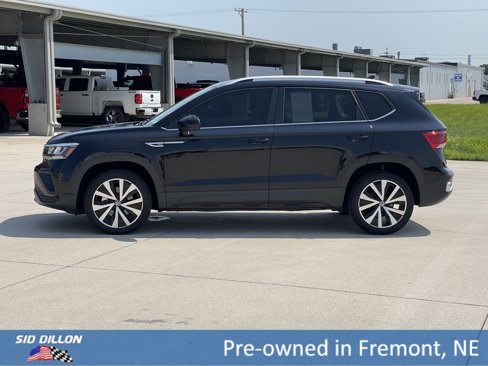 Used 2022 Volkswagen Taos SE image 13