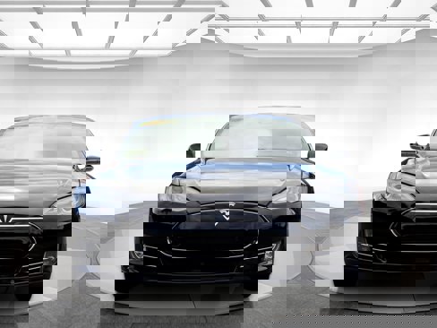 Used 2015 Tesla Model S 85D image 2