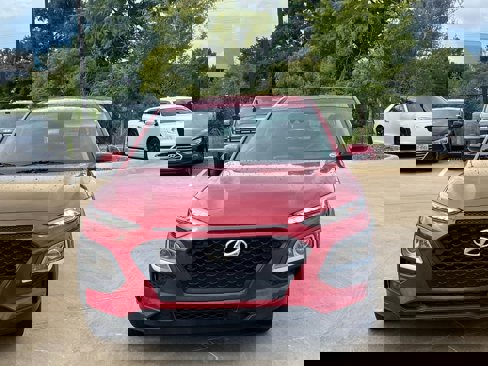 Used 2021 Hyundai Kona SE w/ Cargo Package image 2