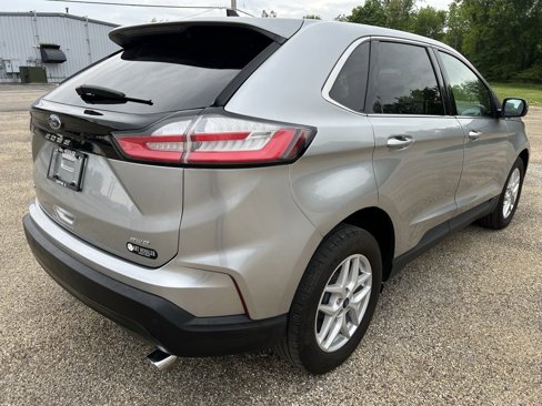 Used 2022 Ford Edge SEL image 7