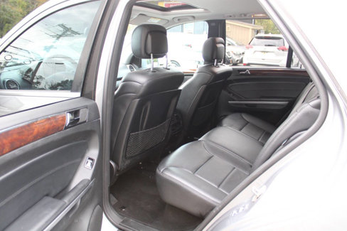 Used 2011 Mercedes-Benz ML 350 4MATIC image 25