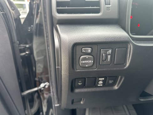 Used 2011 Toyota 4Runner SR5 image 10