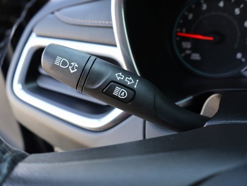 Used 2020 Chevrolet Equinox Premier image 16