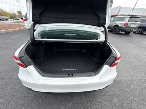 Used 2018 Toyota Camry XLE image 30