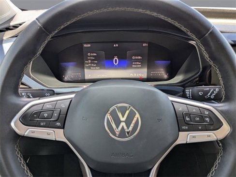 Used 2023 Volkswagen Taos SE image 33