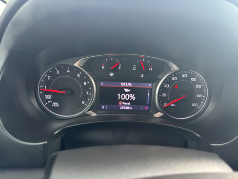 Used 2023 GMC Terrain SLT image 19