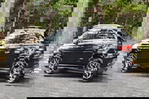 Used 2019 Mercedes-Benz GLC 300 4MATIC w/ Multimedia Package image 5