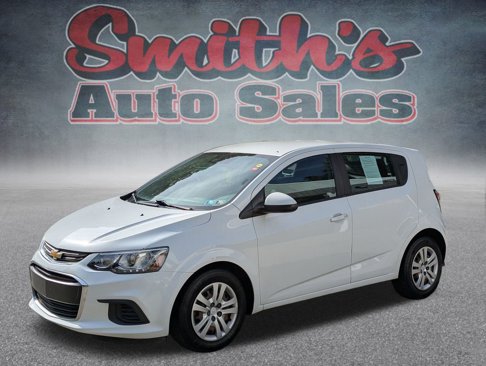 Used 2020 Chevrolet Sonic LT image 3
