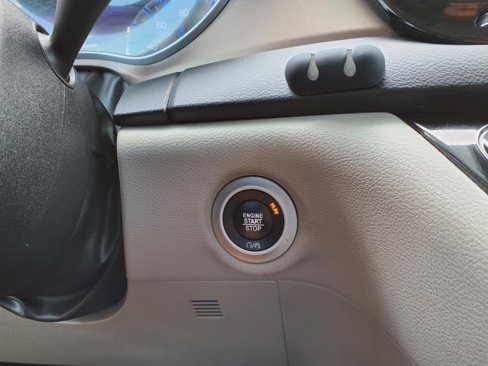Used 2018 Chrysler Pacifica Touring-L Plus image 30