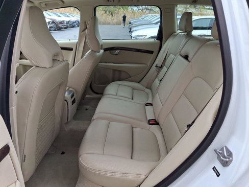 Used 2016 Volvo XC70 T5 Platinum image 10