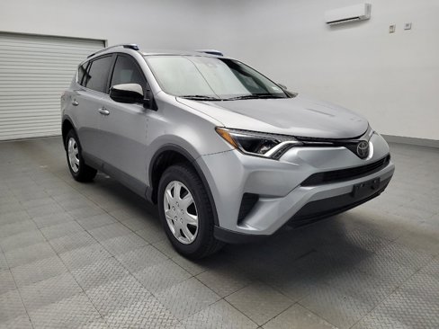 Used 2018 Toyota RAV4 LE image 13