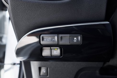 Used 2018 Toyota Prius Prime Premium image 33