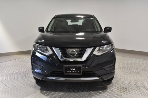 Used 2017 Nissan Rogue S image 3