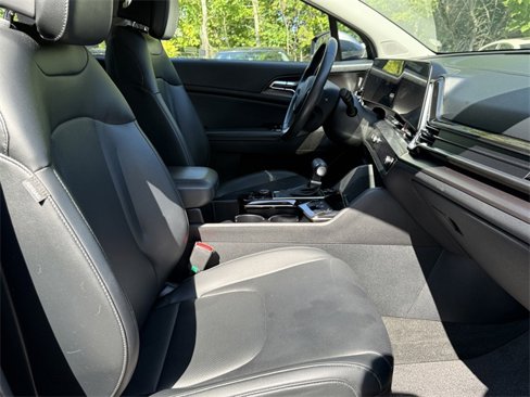 Used 2023 Kia Sportage EX image 21