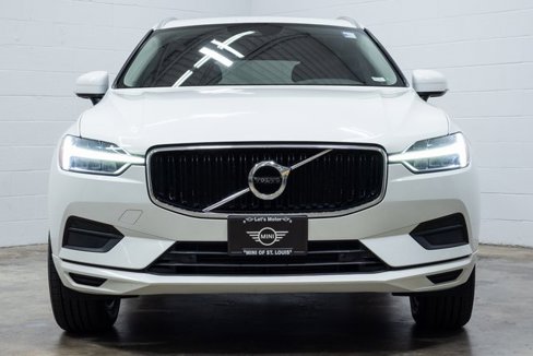 Used 2020 Volvo XC60 T6 Momentum image 6