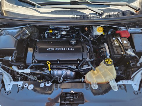 Used 2018 Chevrolet Sonic LT w/ Convenience Package image 21