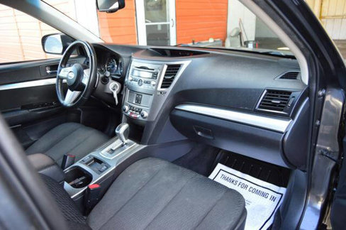 Used 2010 Subaru Outback 2.5i Premium w/ Protection Package 1A image 15