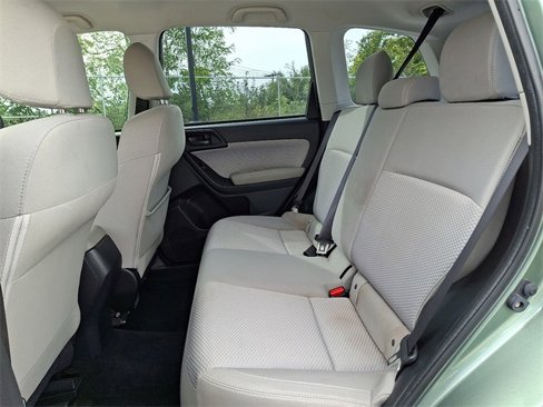 Used 2017 Subaru Forester 2.5i w/ Alloy Wheel Package image 14