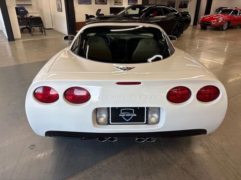 Used 2002 Chevrolet Corvette Coupe image 11