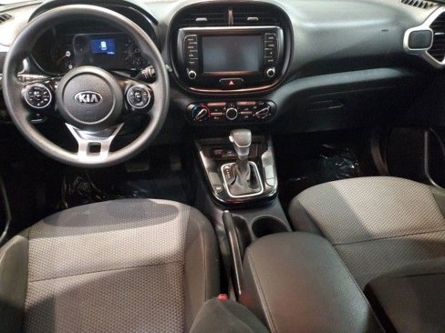 Used 2020 Kia Soul LX image 13