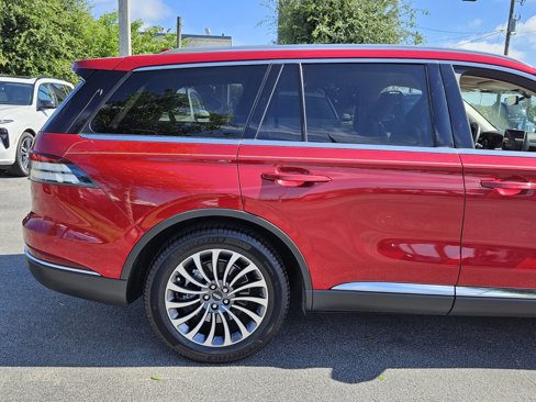 Used 2020 Lincoln Aviator Reserve w/ Elements Package Plus image 4