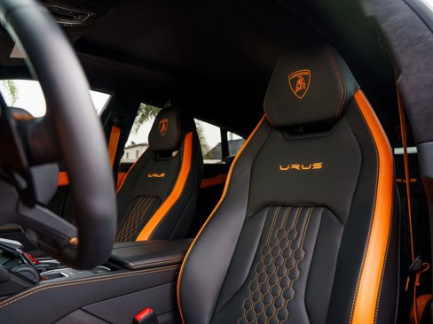 Used 2024 Lamborghini Urus S image 12