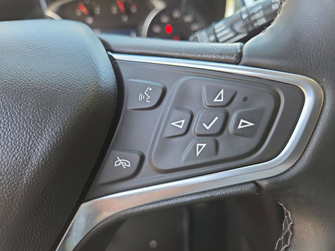 Used 2023 Chevrolet Equinox LT image 30