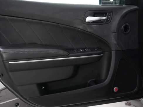 Used 2018 Dodge Charger GT image 19