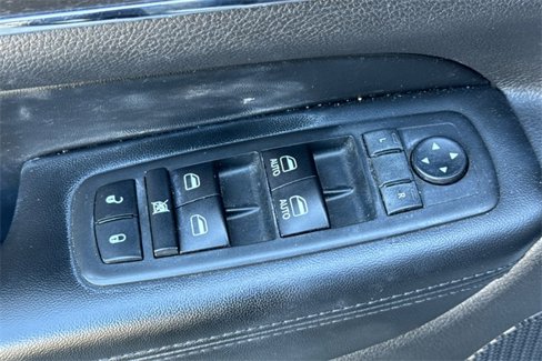 Used 2018 Jeep Grand Cherokee Limited image 12