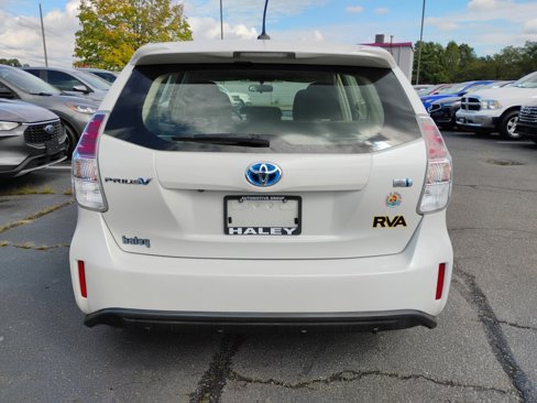 Used 2015 Toyota Prius V Three image 6