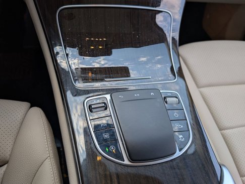 Used 2021 Mercedes-Benz GLC 300 image 28