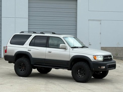 Used 1999 Toyota 4Runner Limited image 3