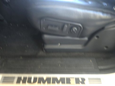 Used 2005 HUMMER H2 w/ Preferred Equipment Group image 21