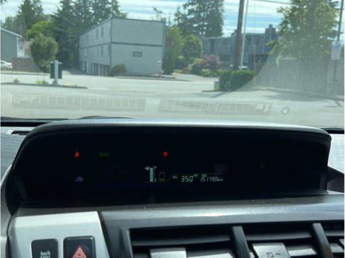 Used 2012 Toyota Prius V Five image 8