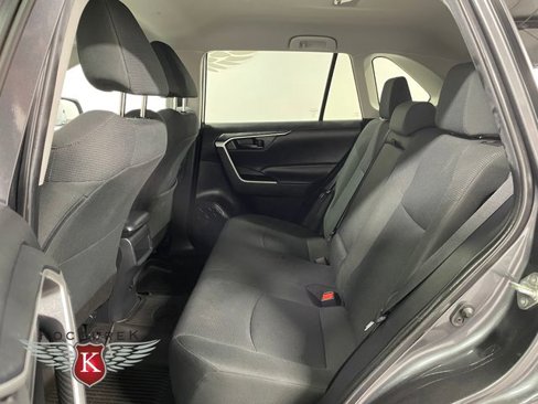 Used 2020 Toyota RAV4 LE image 20