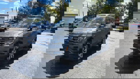 Used 2019 Volkswagen Tiguan S w/ Driver Assistance Package image 4