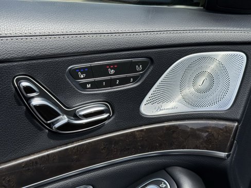 Used 2015 Mercedes-Benz S 550 Sedan image 20