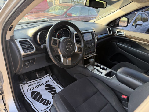Used 2013 Jeep Grand Cherokee Laredo image 15