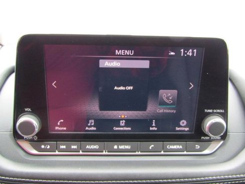 Used 2022 Nissan Rogue SV image 11