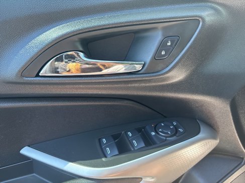 Used 2024 Chevrolet Trax RS w/ Sunroof Package image 20