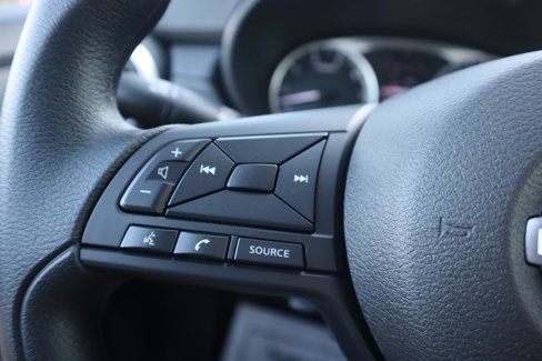 Used 2025 Nissan Versa S w/ Trunk Package image 18