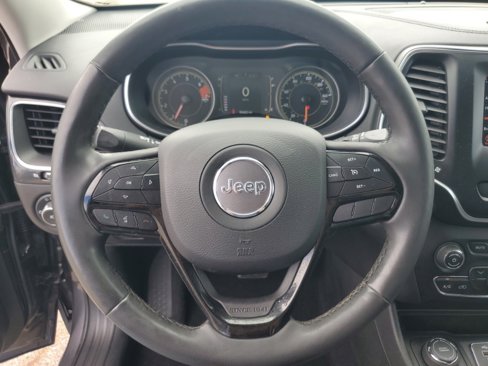 Used 2021 Jeep Cherokee Latitude Plus image 13