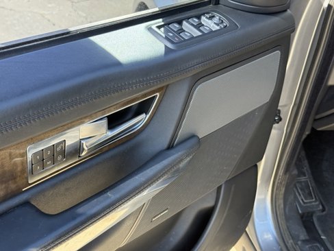 Used 2012 Land Rover Range Rover Sport HSE image 11