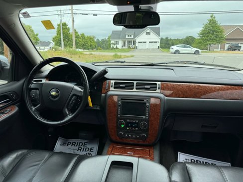 Used 2007 Chevrolet Suburban LTZ w/ LTZ Preferred Equipment Group image 25