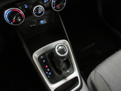 Used 2020 Hyundai Venue SE image 20
