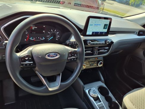 Used 2022 Ford Escape SE image 10