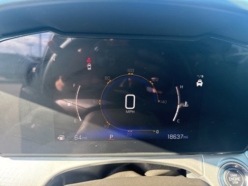 Used 2024 Chevrolet Trax LT w/ Driver Confidence Package image 13