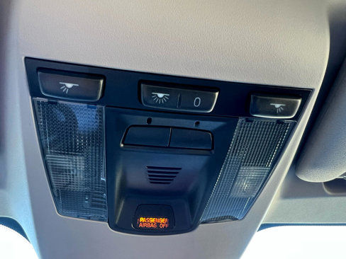 Used 2011 Volvo C70 T5 w/ Convenience Pkg image 32
