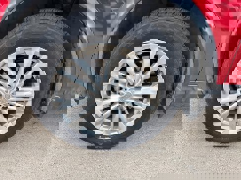 Used 2018 Nissan Rogue Sport SV image 10