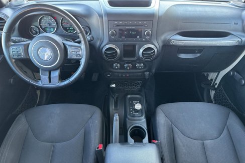 Used 2018 Jeep Wrangler Unlimited Sport w/ Connectivity Group image 16